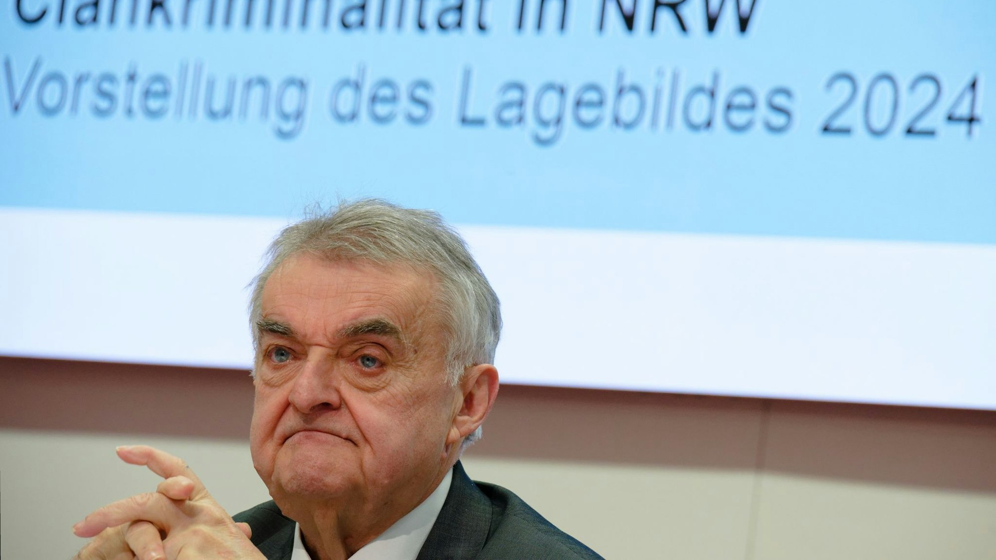 Weniger Straftaten und Tumulte, mehr Verdächtige: Lagebild zeigt Entwicklung der Clan-Kriminalität