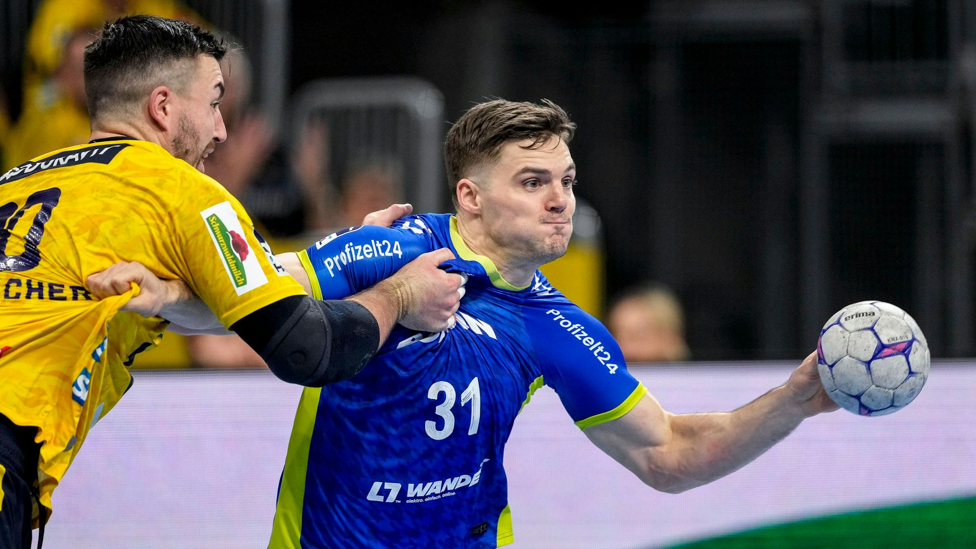 Kay Smits setzt sich gegen Jannik Kohlbacher durch.