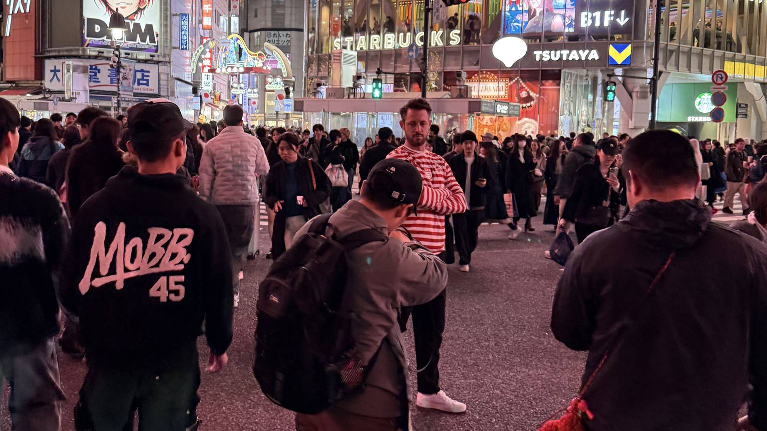 Kölsche Jung in Japan: Mark Uth vertrat die Farben des 1. FC Köln bei einer Dienstreise nach Fernost.