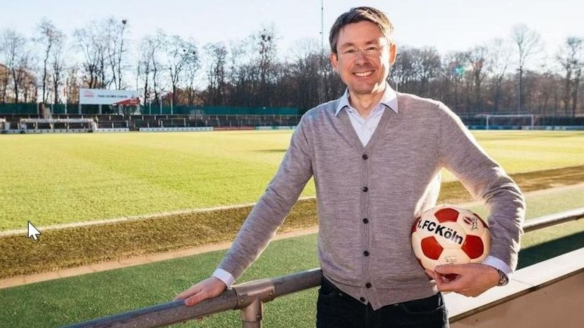 Philipp Herpel leitet seit dem 1. Dezember das Büro des neuen Vorstands des 1. FC Köln.