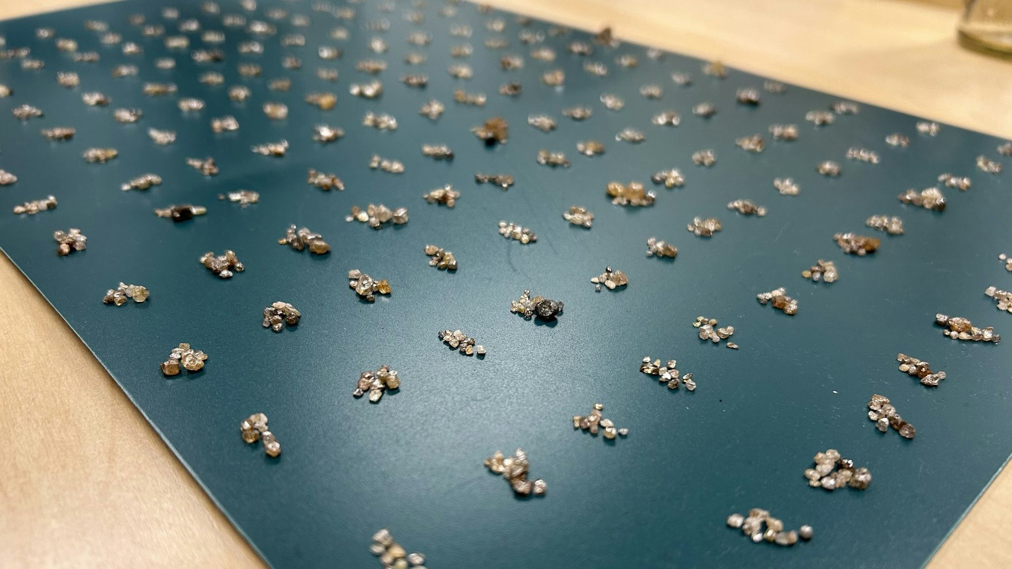 Die Rohdiamanten wurden bei der Einreise entdeckt. (Handout)