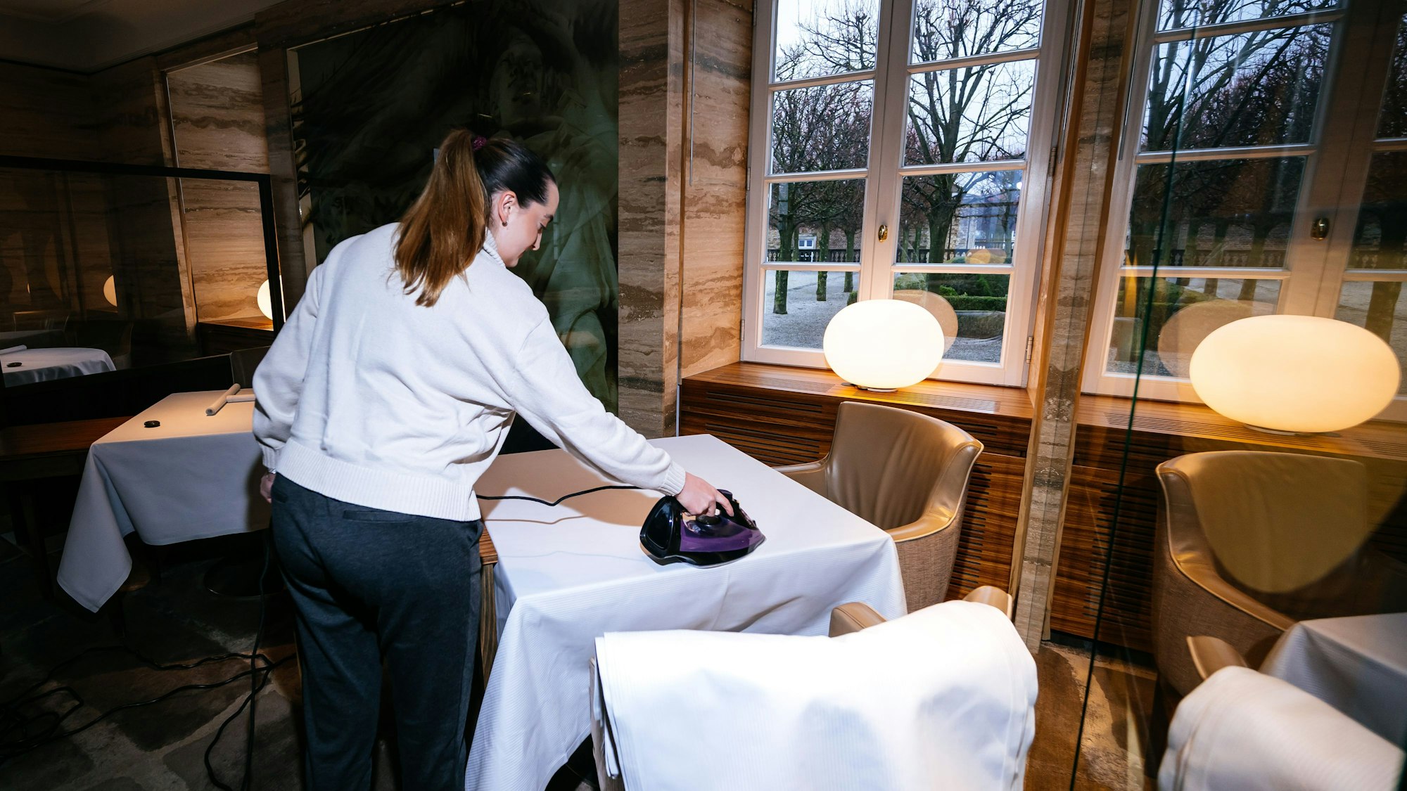 Einmal aufbügeln bitte - im Vendôme darf keine Falte den Genuss stören.