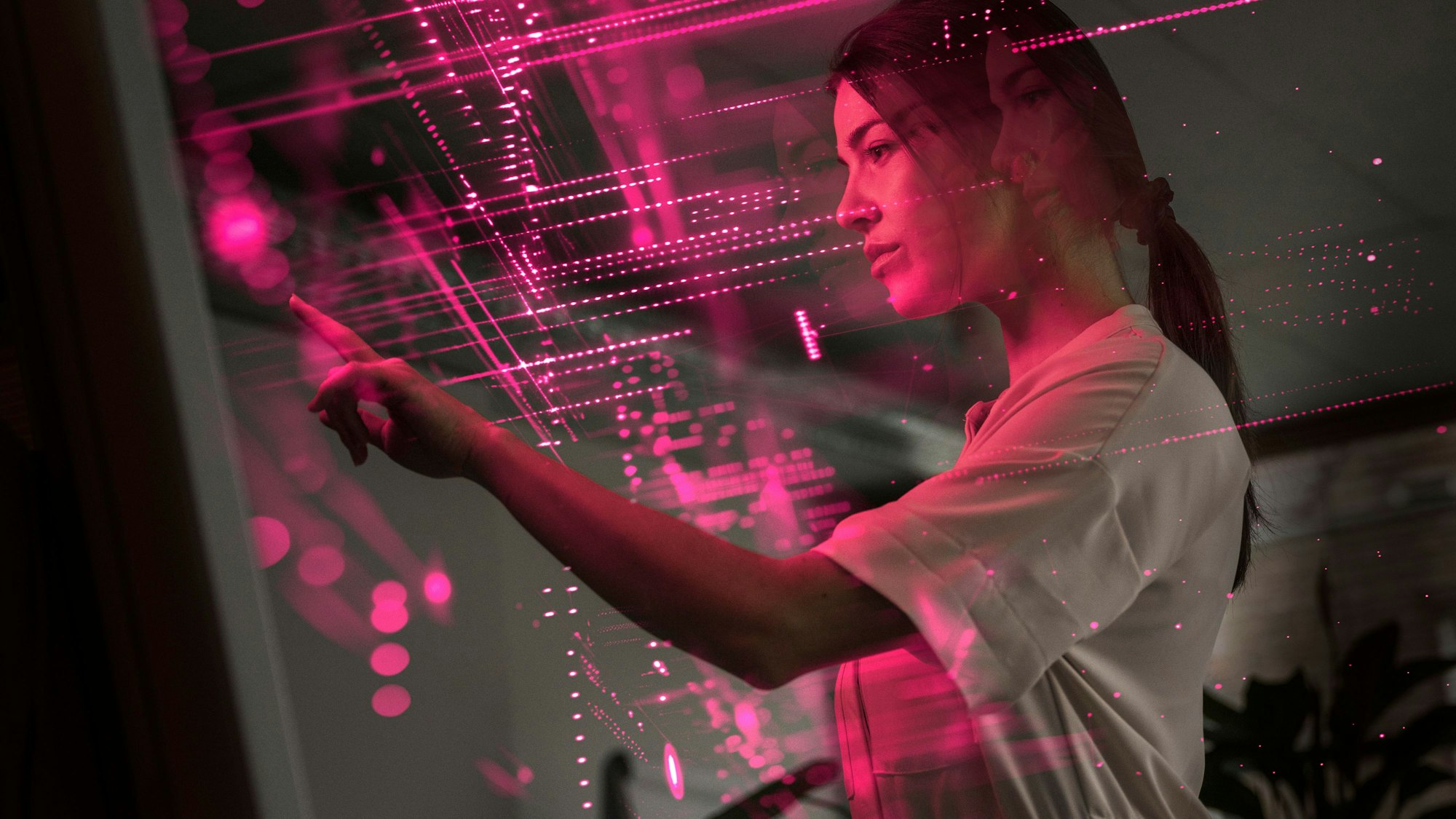 Künstliche Intelligenz wird in Unternehmen zunehmend eingesetzt. Dass es allein dadurch weniger Jobs auf dem Einstiegslevel gibt, ist aber nicht systematisch belegt.