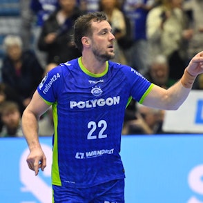 Kentin Mahe zeigt, wohin es gehen soll.