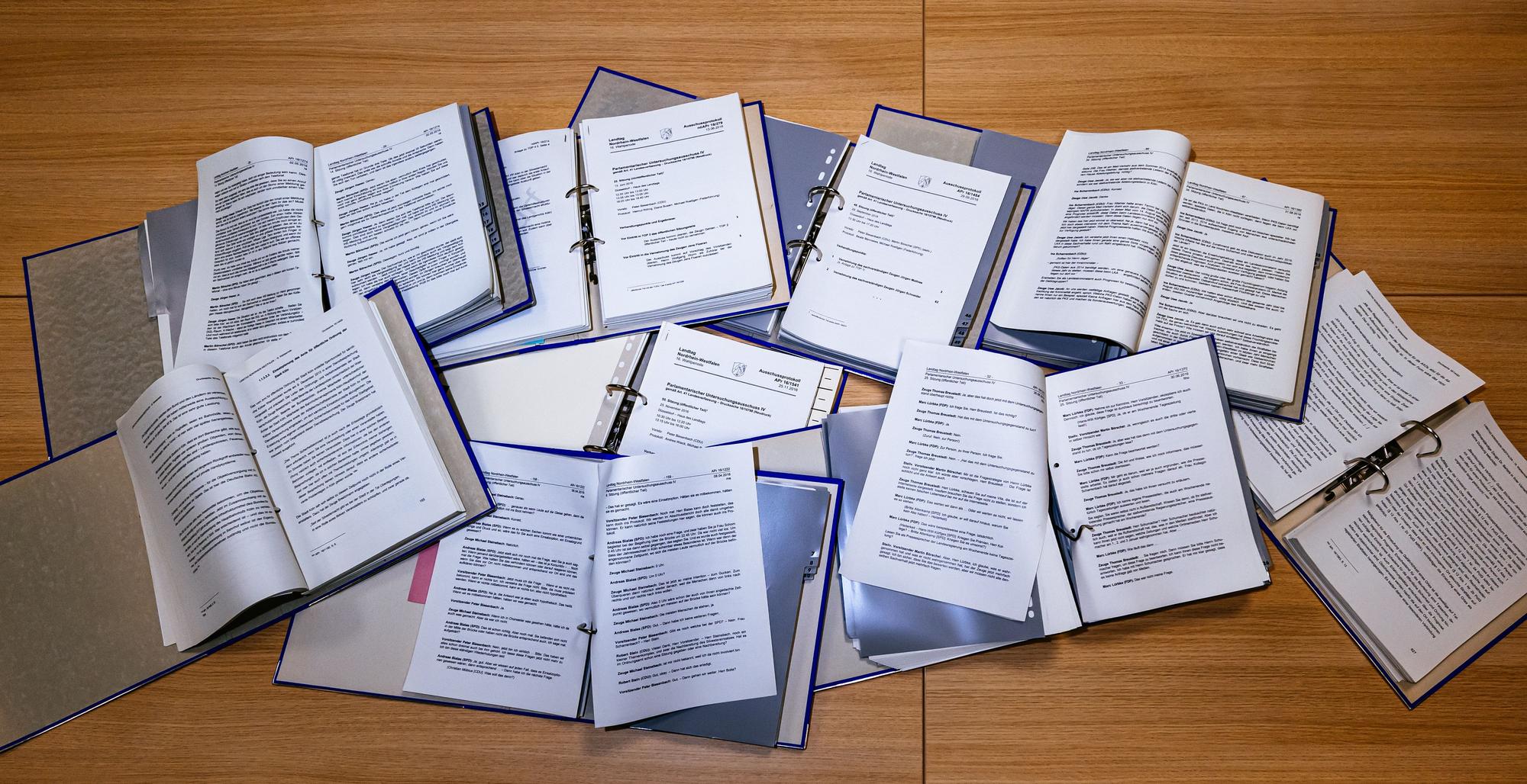 Die Protokolle des Untersuchungsausschusses des NRW-Landtages.