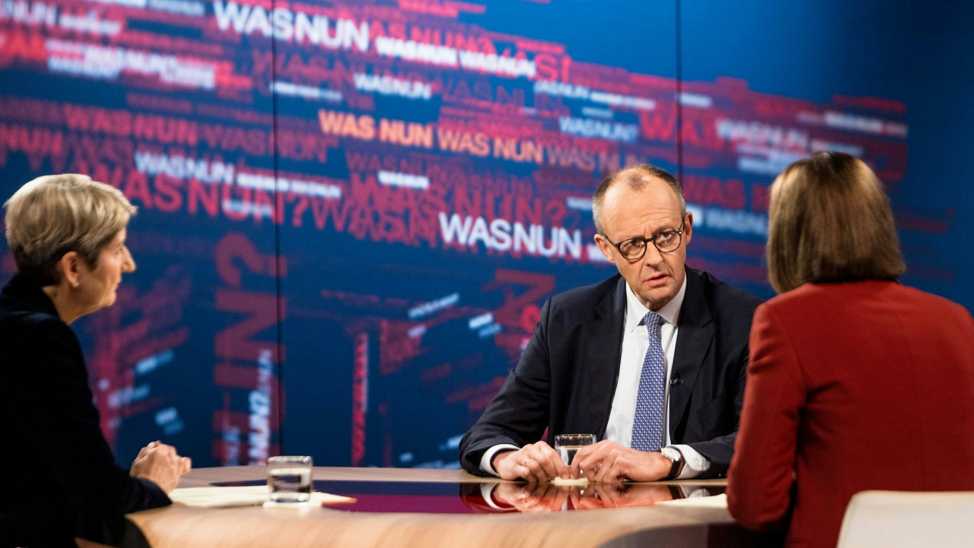 Bundeskanzler Merz stellte sich im ZDF Fragen zur Ukraine.