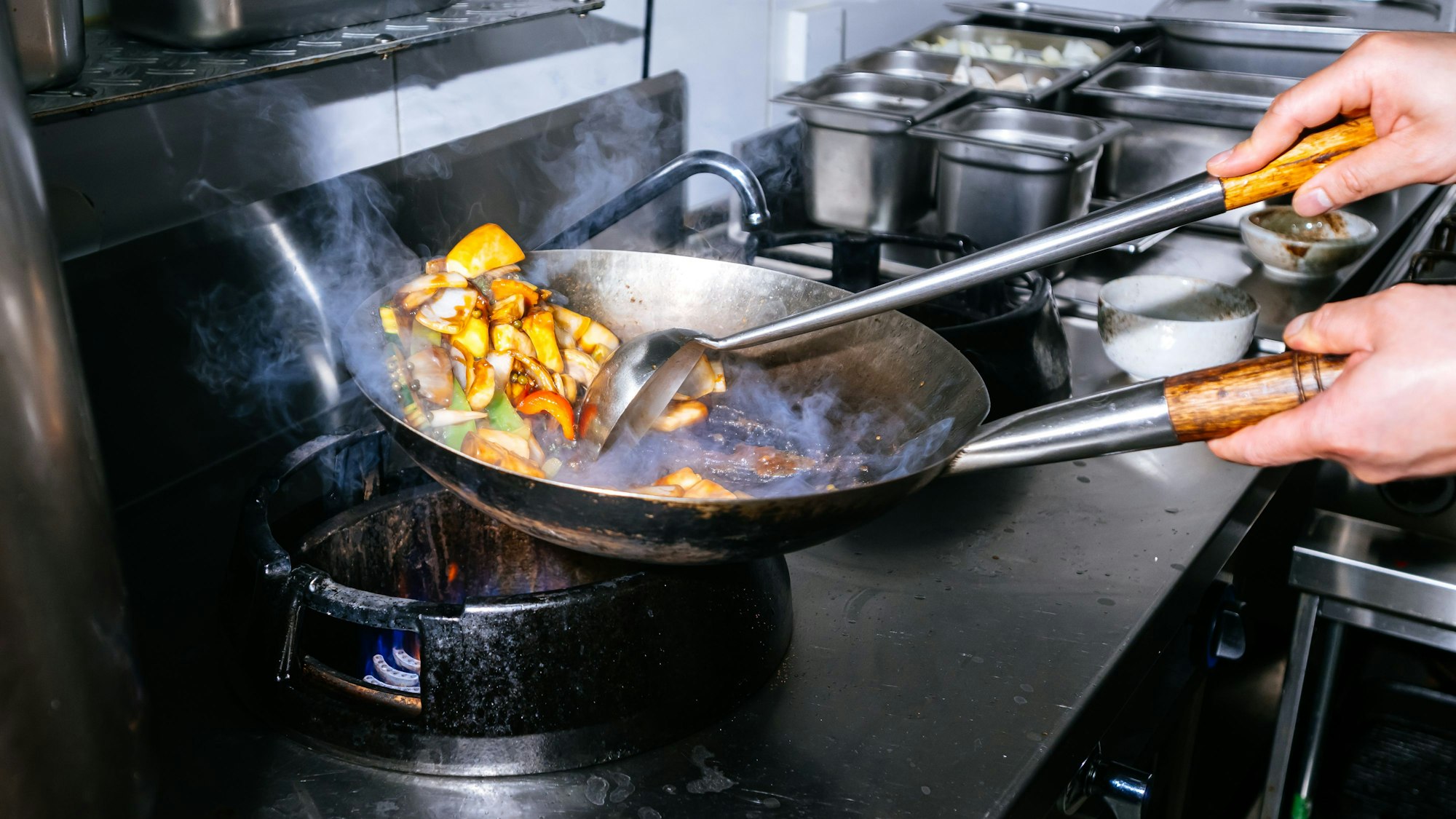 Tomoki - Muelheim -- Nam Xao Tieu Xanh - Gebratenes Pilzen mit Grüner Pfeffersauce
16,90