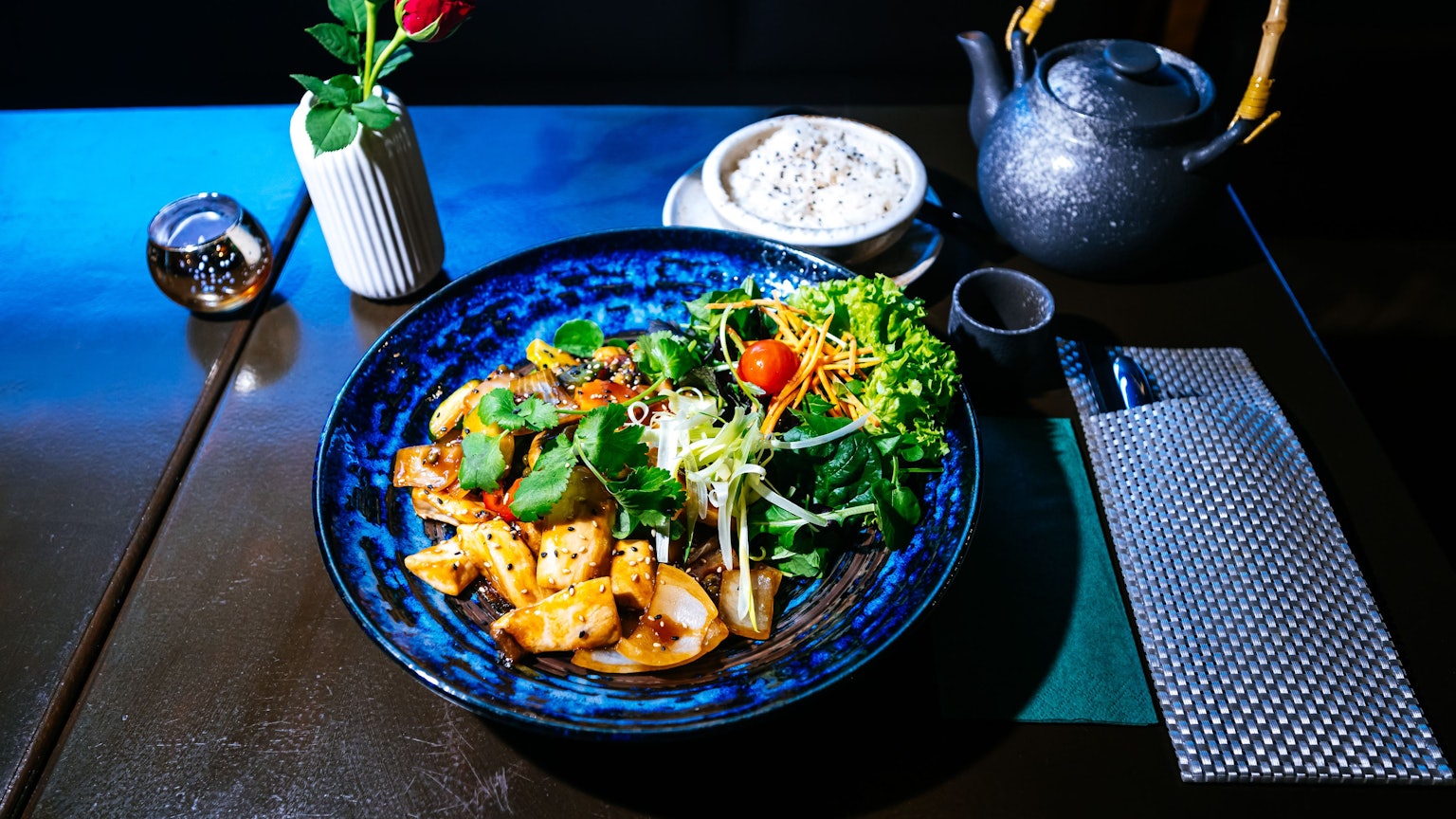 „Das Beste aus beiden Welten“: Im Tomoki in Mülheim gibt es eine vietnamesisch-japanische Küche.