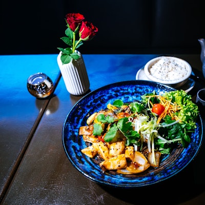 „Das Beste aus beiden Welten“: Im Tomoki in Mülheim gibt es eine vietnamesisch-japanische Küche.