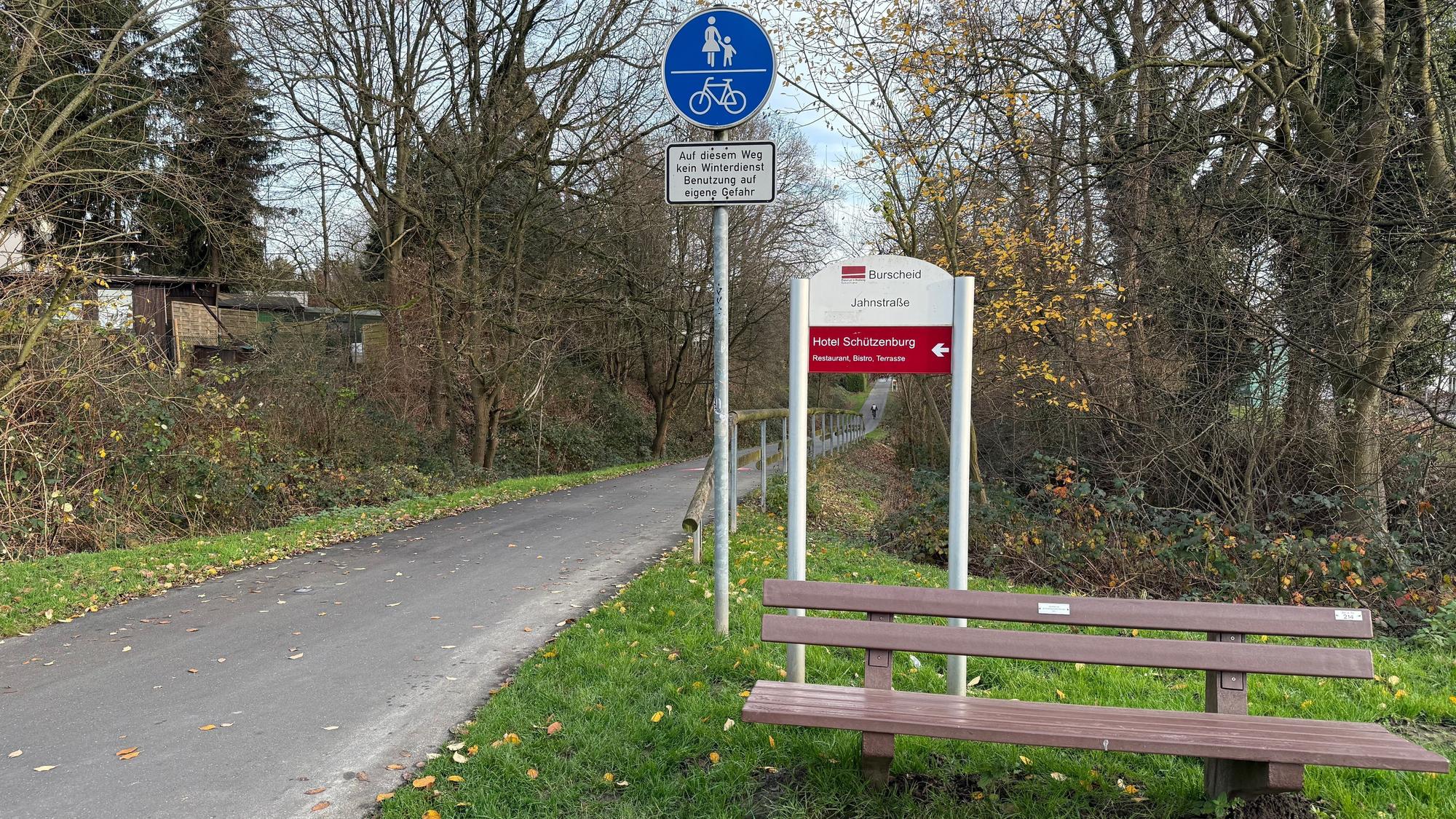 Die Balkantrasse an der Kreuzung Jahnstraße