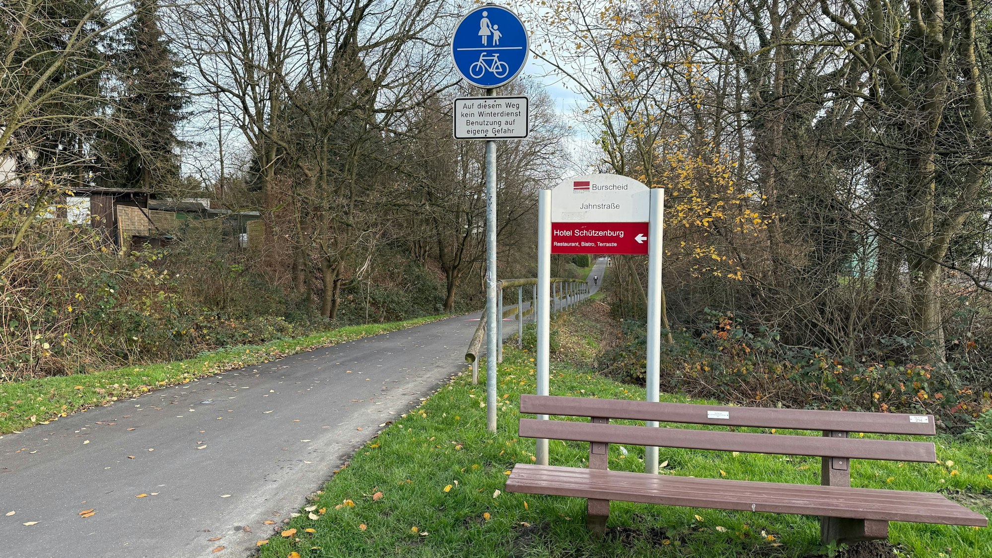 Die Balkantrasse an der Kreuzung Jahnstraße