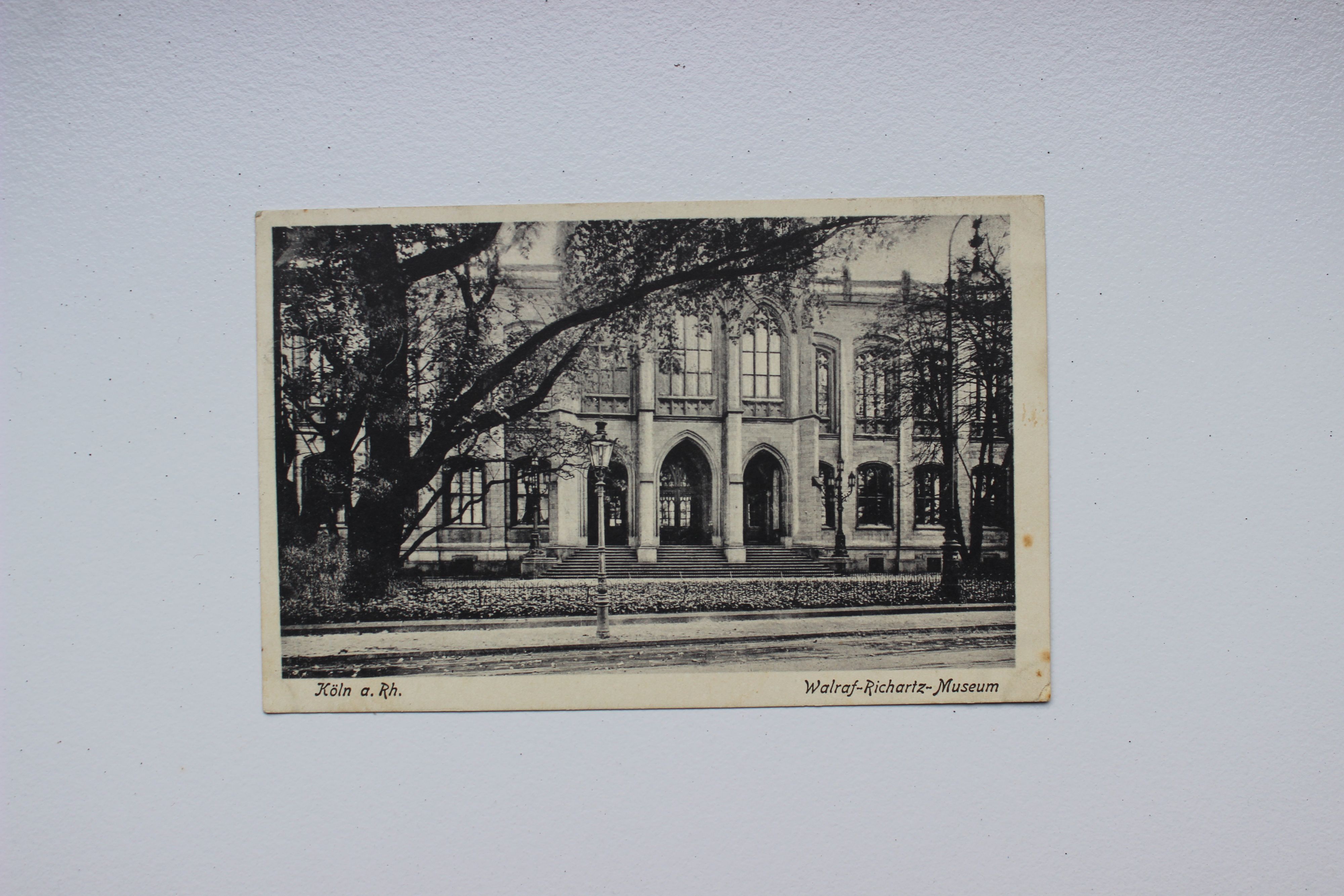 Wo heute das „Museum für Angewandte Kunst“ zu Hause ist, befand sich bis zum Zweiten Weltkrieg der erste Bau des Wallraf-Richartz-Museums.