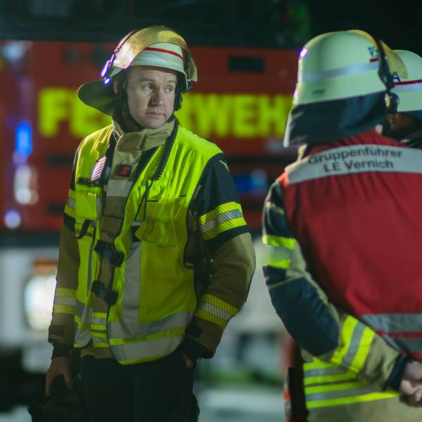 Das Bild zeigt Peter Pönsgen bei einem Einsatz an der A61.