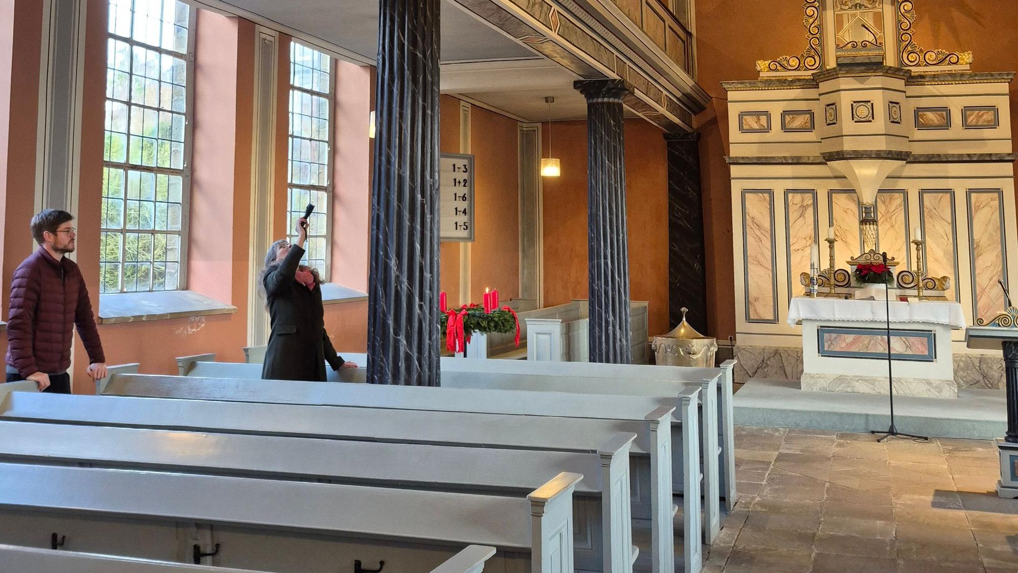 Der Innenraum der Kirche in Klaswipper.