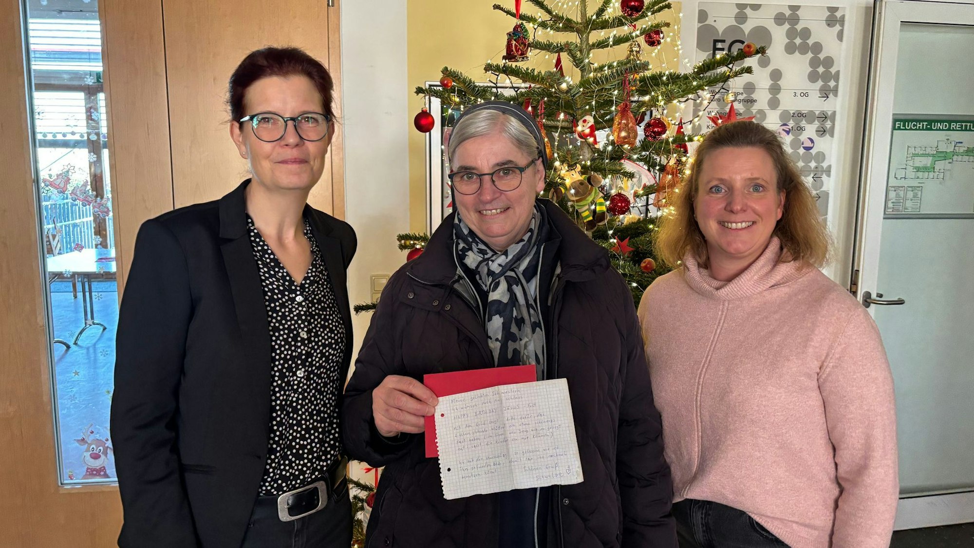 Die Spende nahm am Mittwoch Schwester Nicola Maria entgegen.