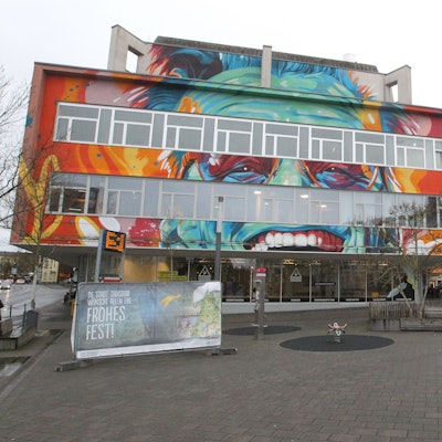 Drei Mieter im Erlebniscenter Happy Franky in Troisdorf haben seit Freitag wieder geöffnet.