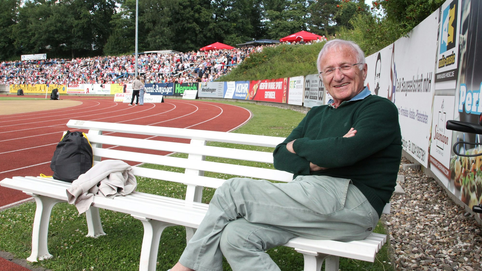 Beim letzten Spiel des Siegburger SV 04 gegen den 1. FC Köln freute sich Vorsitzender Christian Kohr über 5000 Besucher.