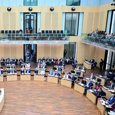 Die Länderkammer stimmte zu, obwohl Länder und Kommunen die Hälfte der Kosten tragen müssen.