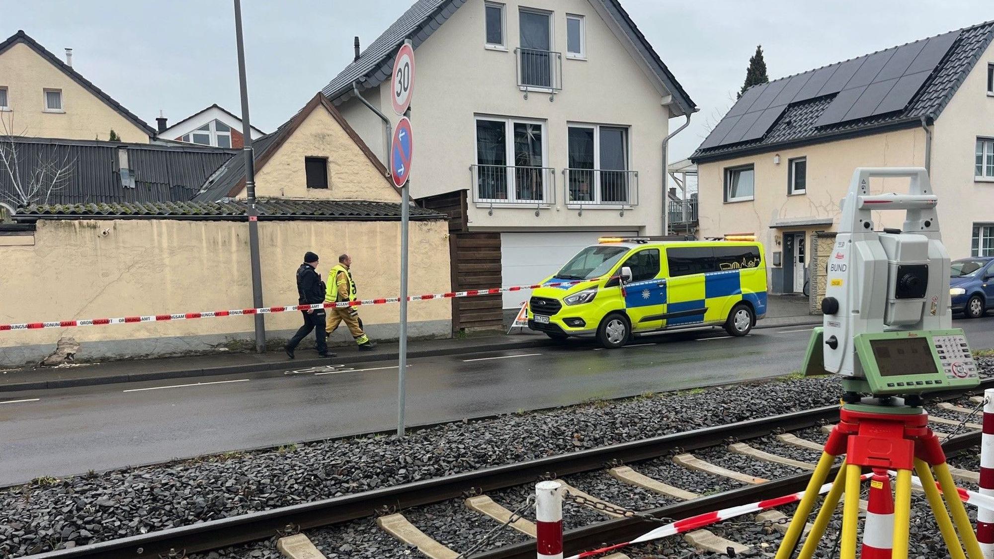 Einsturzgefährdetes Haus in Sieglar muss abgerissen werden.