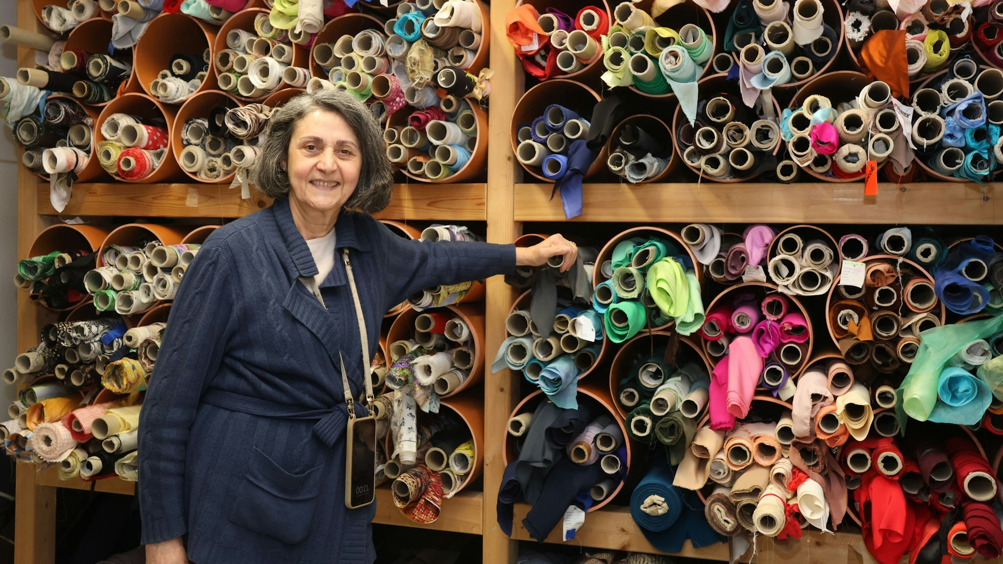 Das Stofflager von Mahi Degenring.