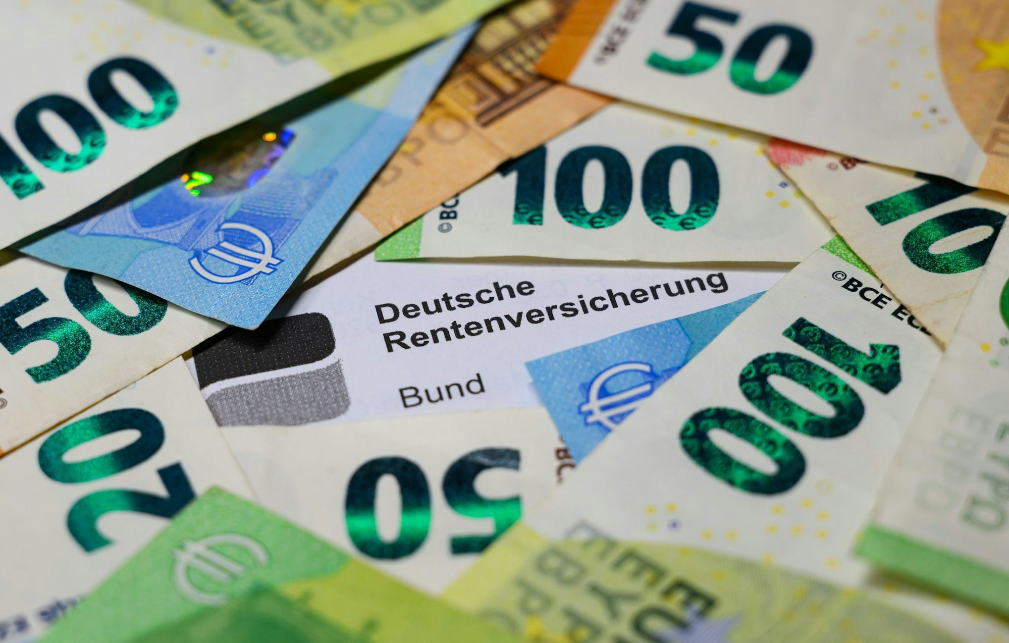 Bei der Rente geht es um viel Geld - für die Betroffenen, die Einzahlenden und den Staat. (Archivfoto)
