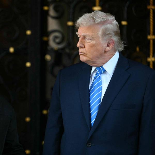 TOPSHOT - US President Donald Trump welcomes Ukranian President Volodymyr Zelensky at his Mar-a-Lago residence in Palm Beach, Florida, on December 28, 2025. (Photo by Jim WATSON / AFP)