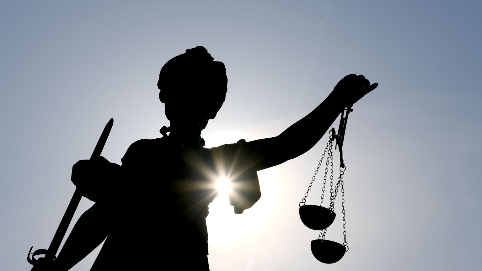 Erneut ist die Angeklagte nicht zur Verhandlung vor dem Bonner Amtsgericht erschienen. Nun droht ihr Untersuchungshaft.