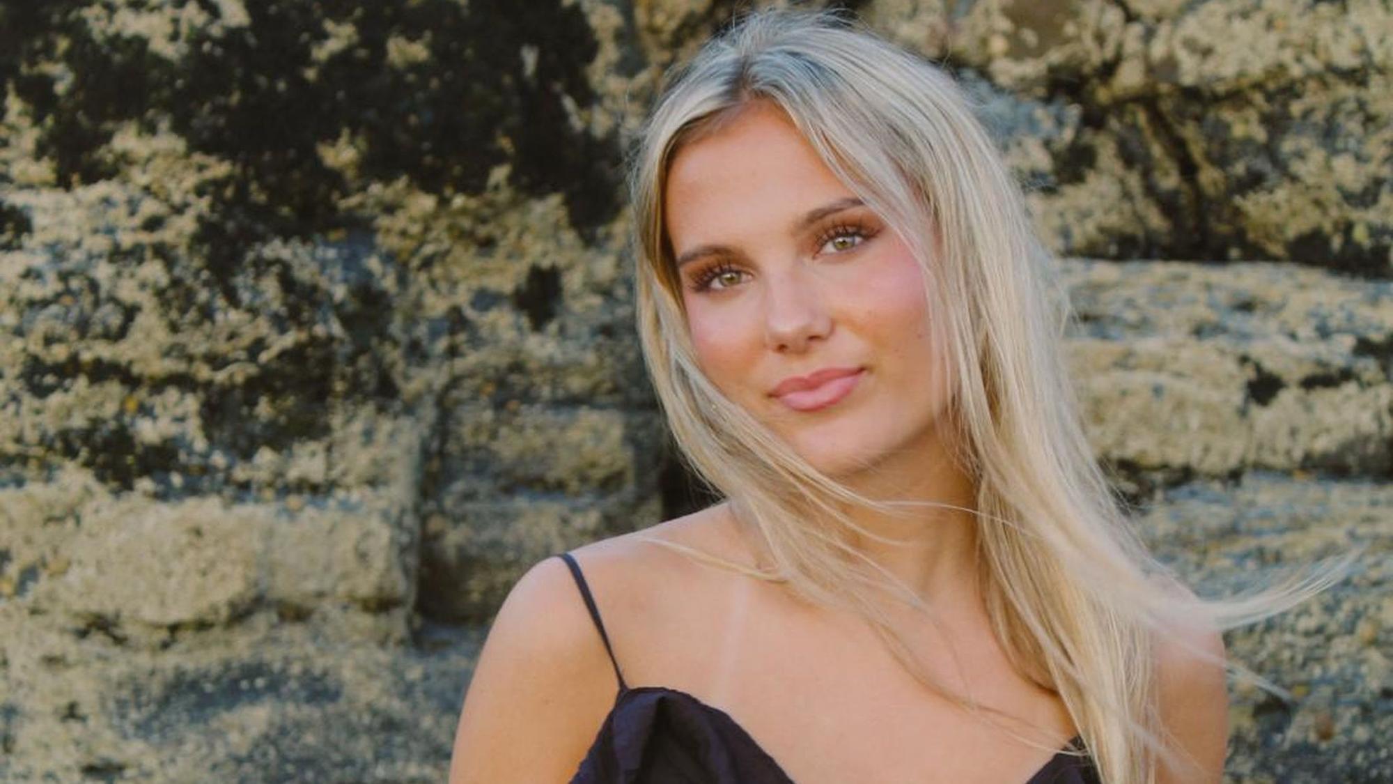 Lotta Findeklee hat gerade ihren ersten Song "Im Dunkeln" veröffentlicht.