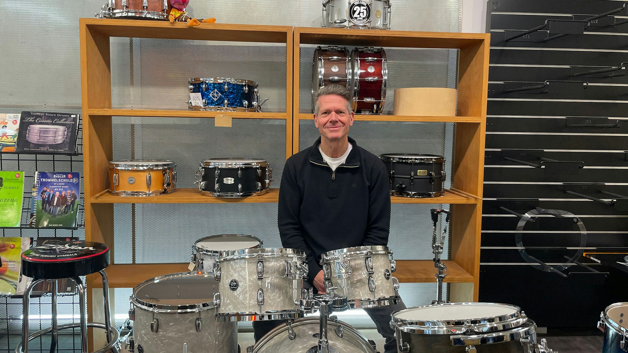 Oliver Blahak begrüßte in den letzten Tagen des Jahres viele Kunden, die sich von ihm und dem Geschäft verabschiedeten.