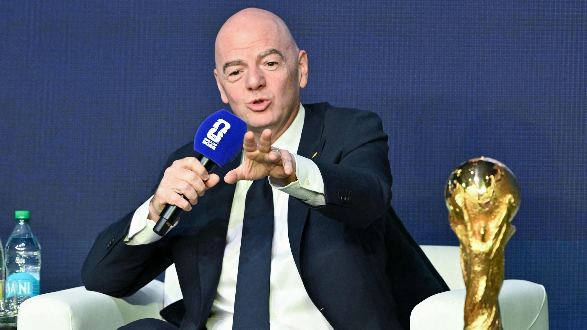 Das Bild zeigt FIA-Präsident Gianni Infantino. Foto: Roberto Schmidt / AFP