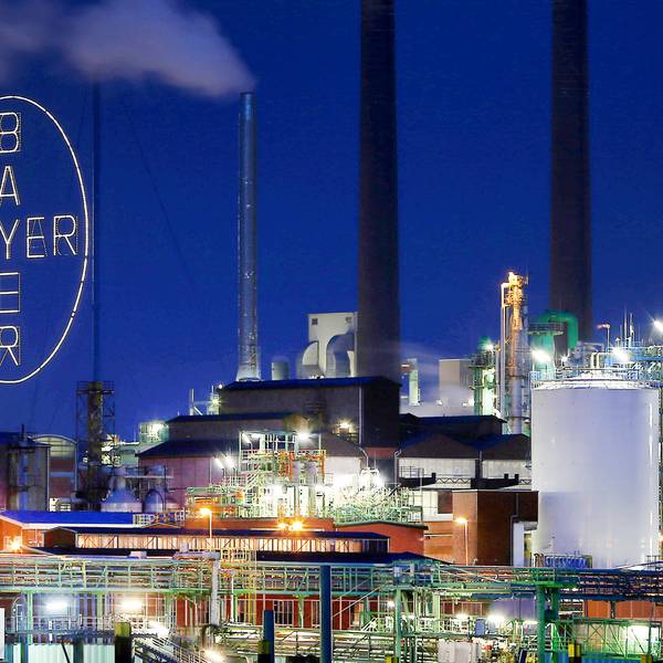 Das Werk der Bayer AG im Chemiepark in Leverkusen