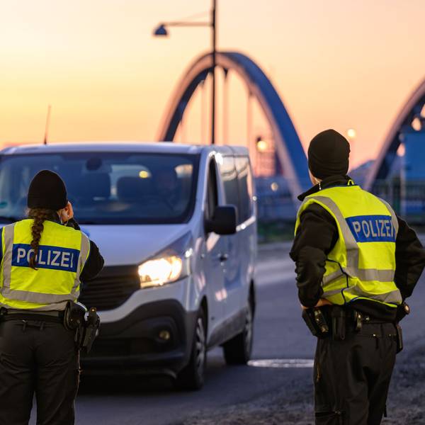 Die verschärften Grenzkontrollen zeigen Wirkung. So konnten auch Schleuser festgenommen werden.