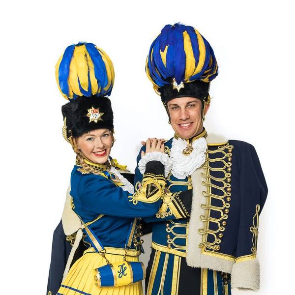 Die KG Treuer Husar - hier das Tanzpaar Lena Küpper und Julian Stockhausen - tritt bei „Ärm en Ärm“ auf, der Benefizsitzung zugunsten der Rundschau-Altenhilfe.