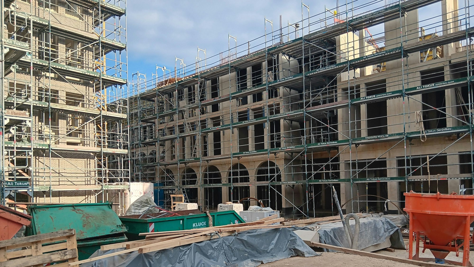 Eine unfertige Großbaustelle