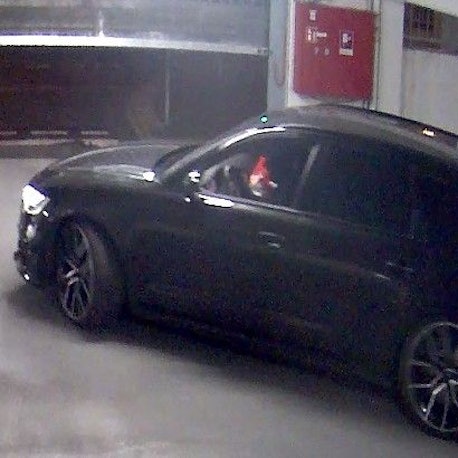 Das Fahrzeug der mutmaßlichen Bankräuber