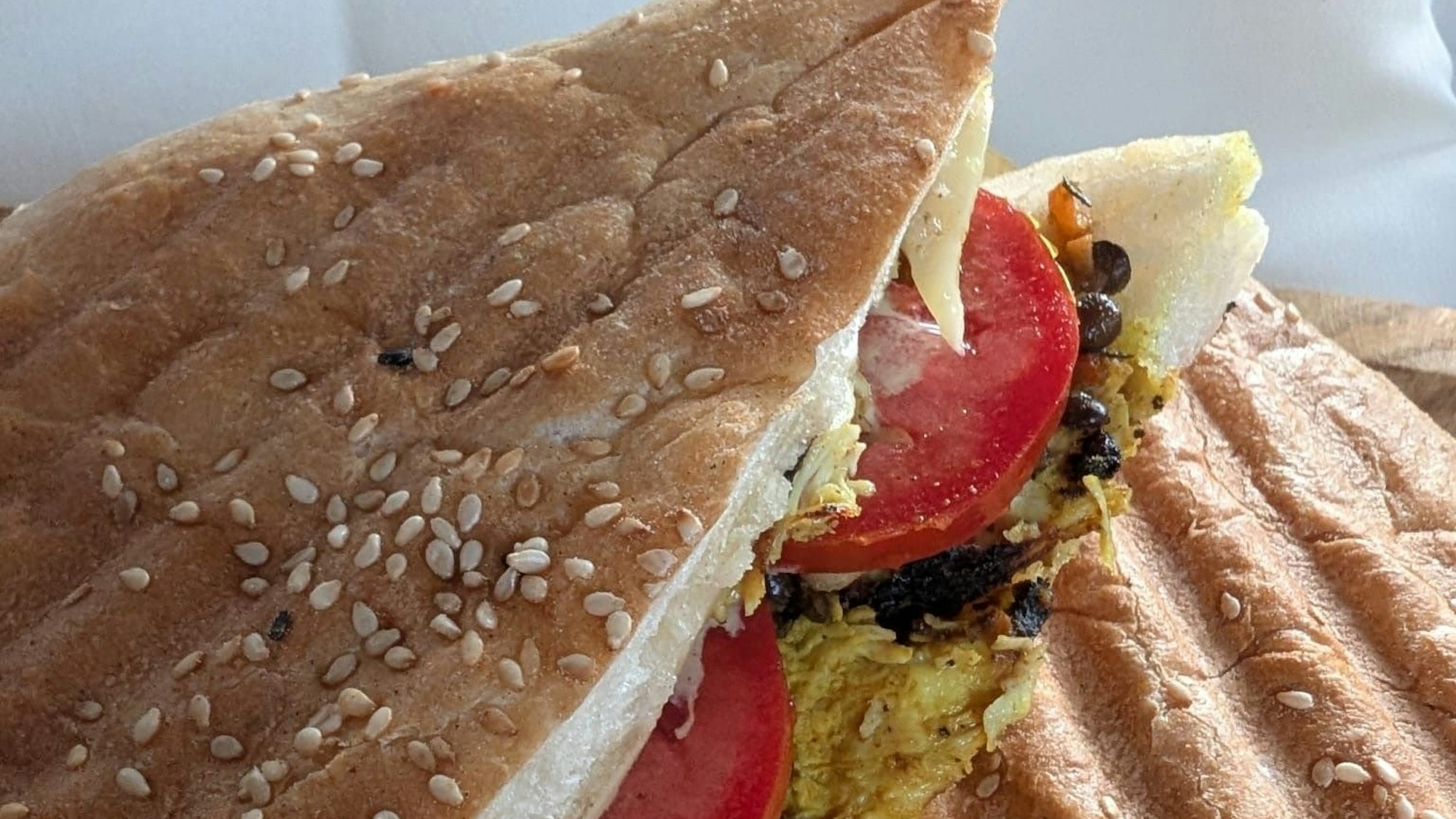 Leckere Snacks gibt es in der Bär Bar in Witterschlick.