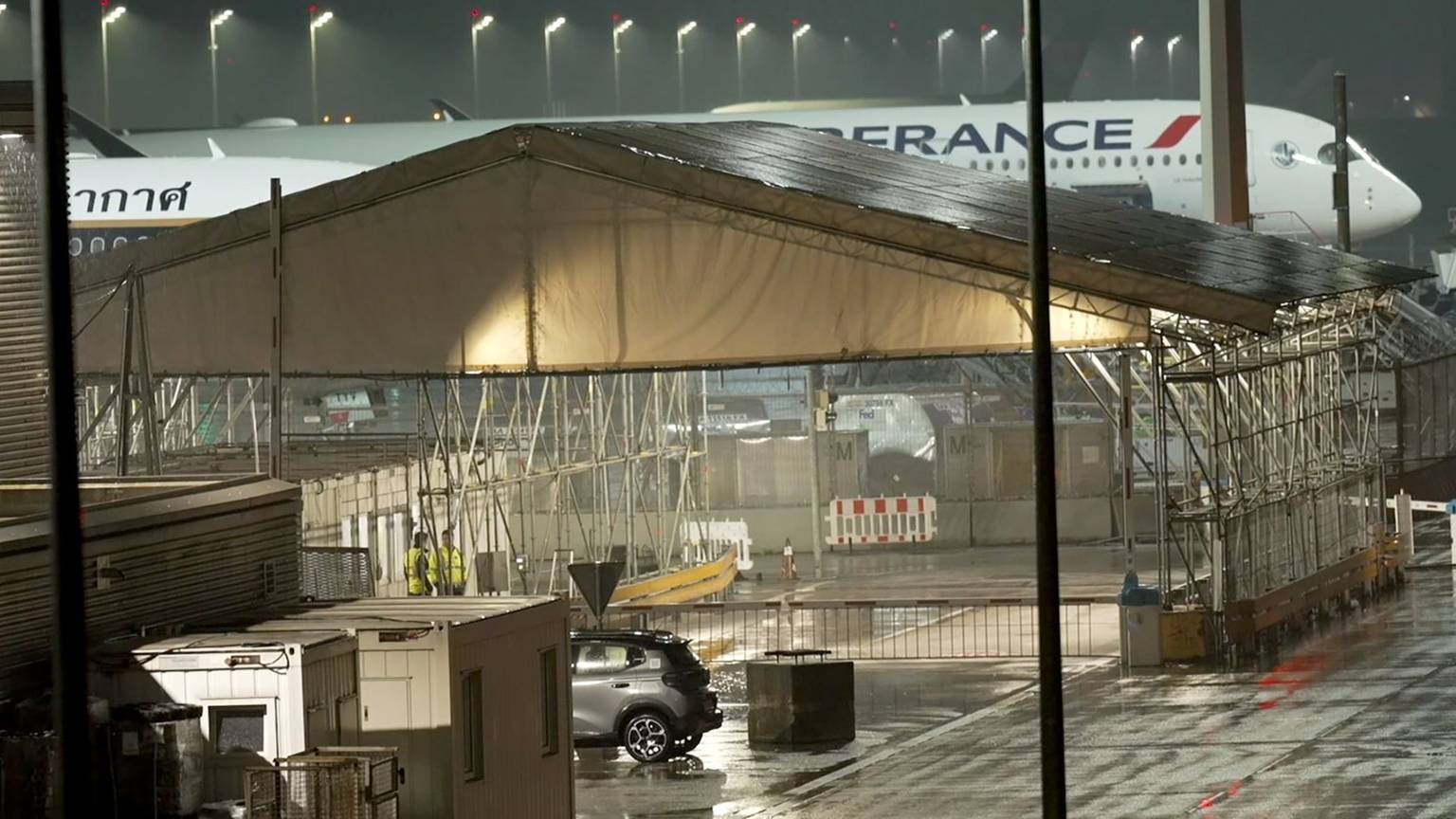 Das Flugzeug musste wegen Schmorgeruchs ungeplant in München landen.