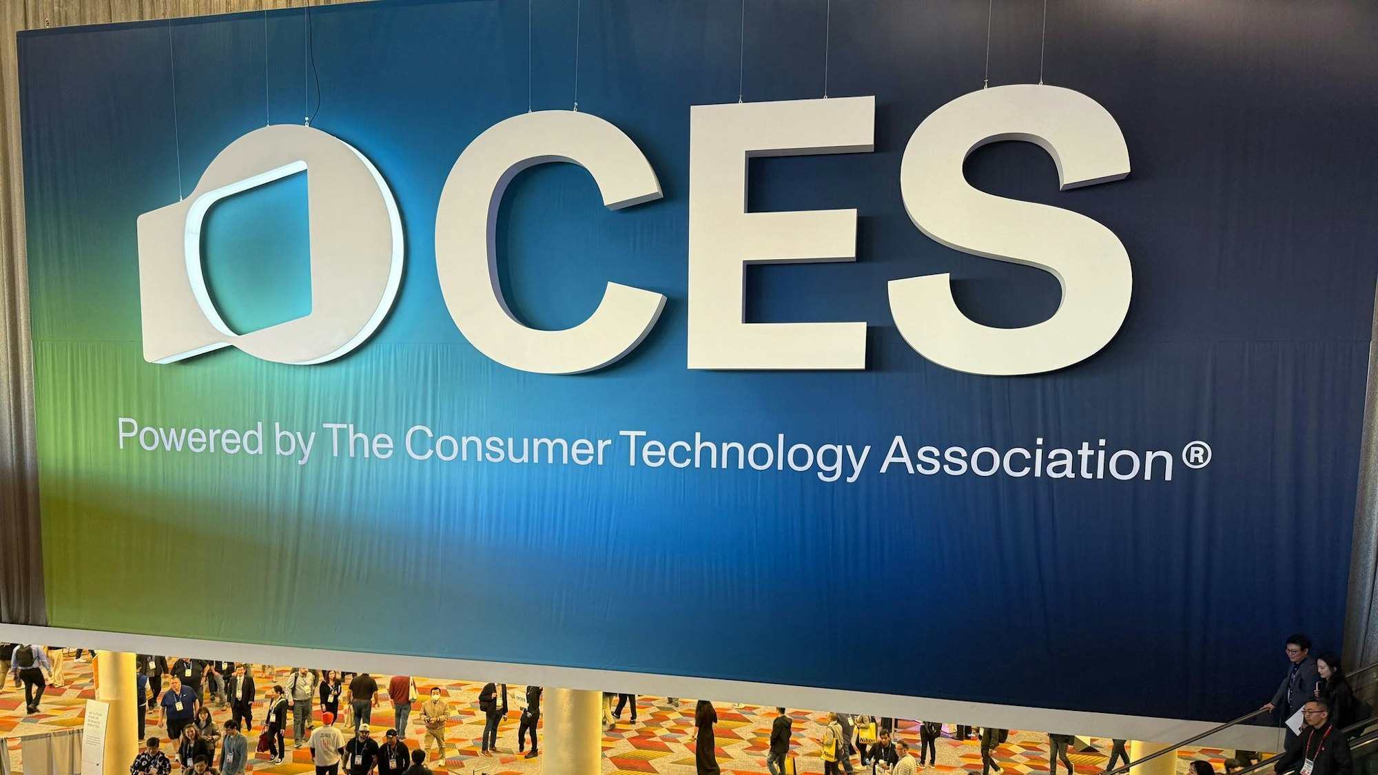 Samsung will mit dem massiven KI-Einsatz seine Konkurrenten auf Abstand halten, kündigte der südkoreanische Elektronikriese auf der CES an.