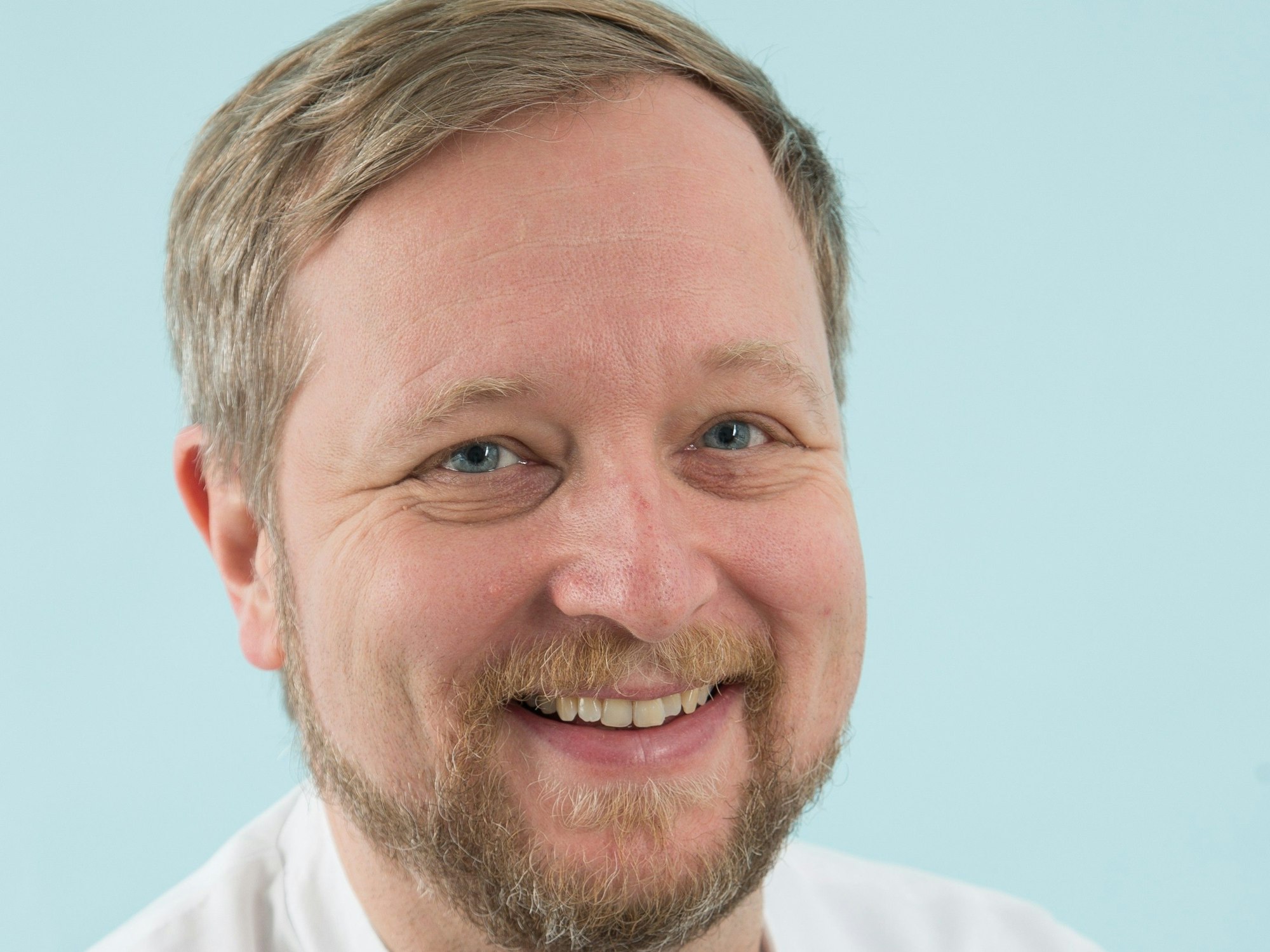 Prof. Dr. Paul Fuchs, Chefarzt der Plastischen Chirurgie/Verbrennungsmedizin im Krankenhaus Merheim der Kliniken der Stadt Köln