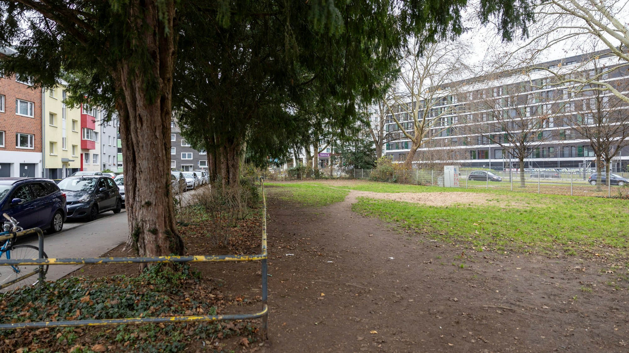 In Containerbauweise soll das Suchthilfezentrum zwischen Wohnbebauung und der Straße Perlengraben entstehen.