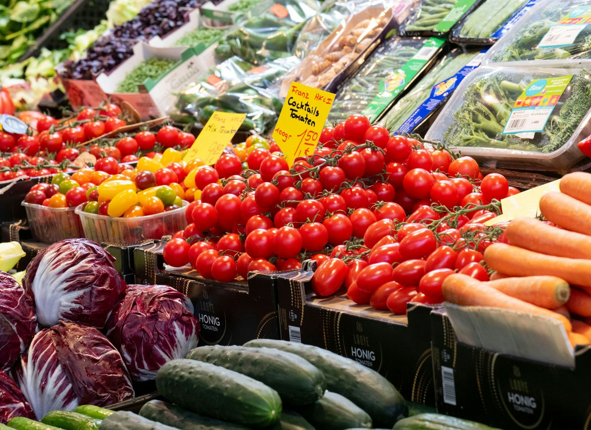 Je höher die Inflationsrate, umso geringer die Kaufkraft der Menschen (Archivbild)