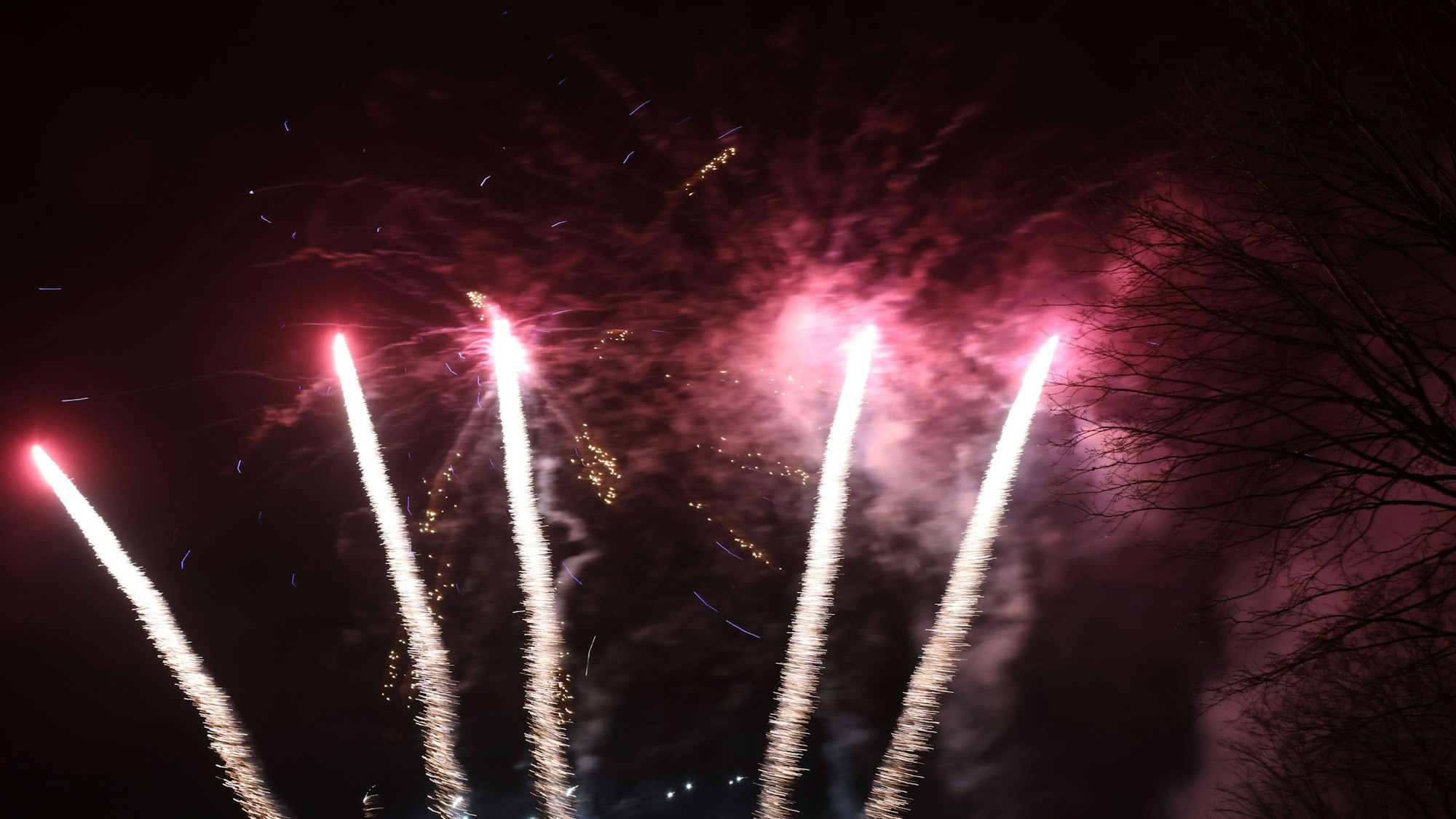 Silvesterfeuerwerk Wildberg, Reichshof, Großfeuerwerk Pyrotechnik Bolduan
