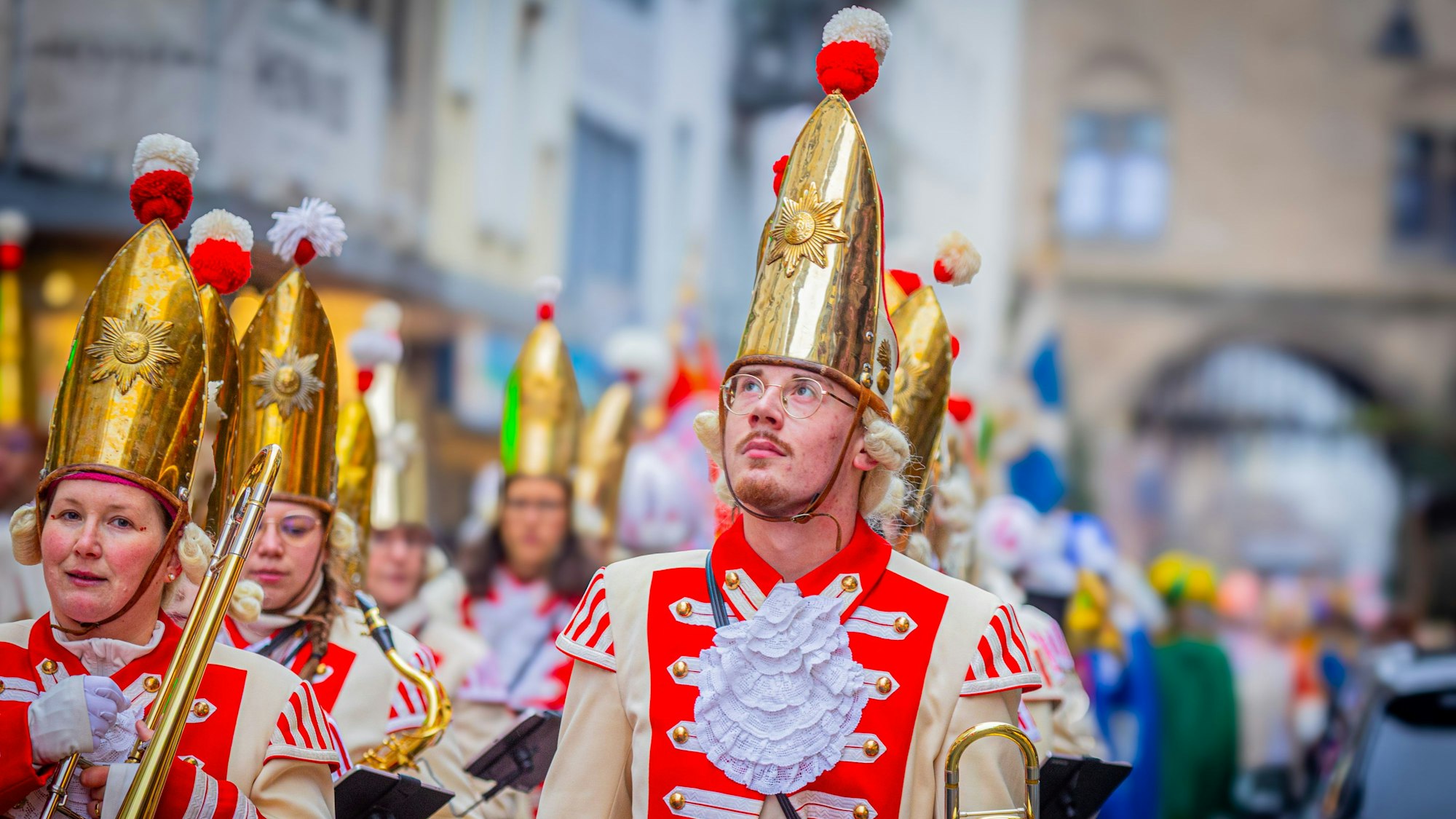 Viele Korps-Kameraden begleiteten das designierte Dreigestirn in die Hofburg.