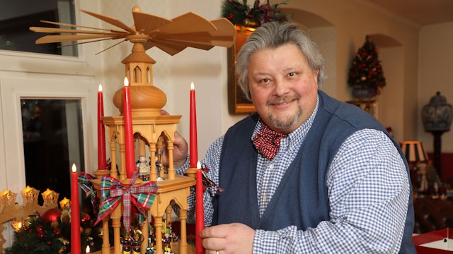 „Klimpermännche“ Thomas Cüpper liebt Weihnachten und Karneval.