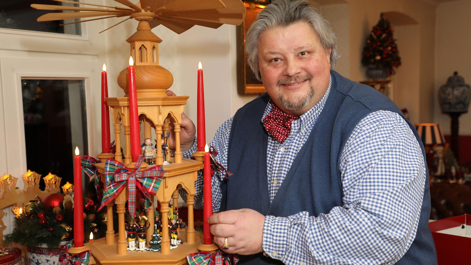„Klimpermännche“ Thomas Cüpper liebt Weihnachten und Karneval.