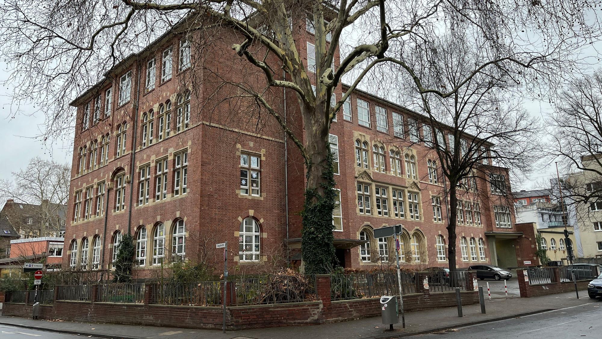 Keine neuen Schüler und Schülerinnen mehr aufnehmen soll die Katholische Hauptschule am Rhein nach dem Plan der Verwaltung.