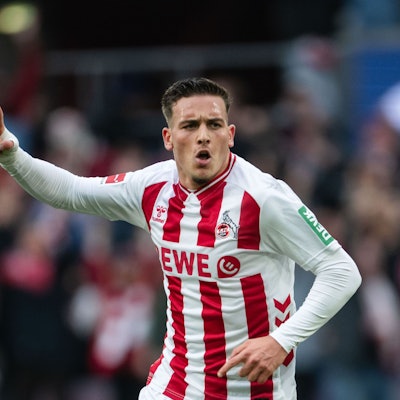 Flutlicht. Rivalität. Tickets gewinnen.