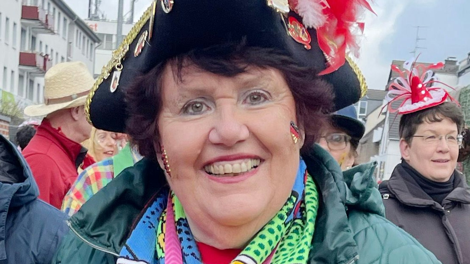 In diesem Aufzug bewarb sich Hannelore Feuersänger für einen Platz im Elferrat bei „Ärm en Ärm“ - und hatte Erfolg.