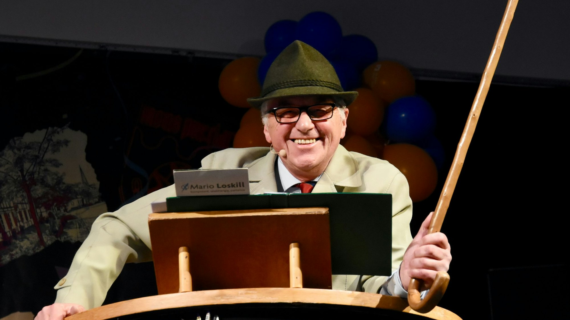 Auch bei seinem 29. Auftritt beim karnevalistischen Winterball lästerte Hans-Peter Hohn 2025 als Döörper Prätscher.