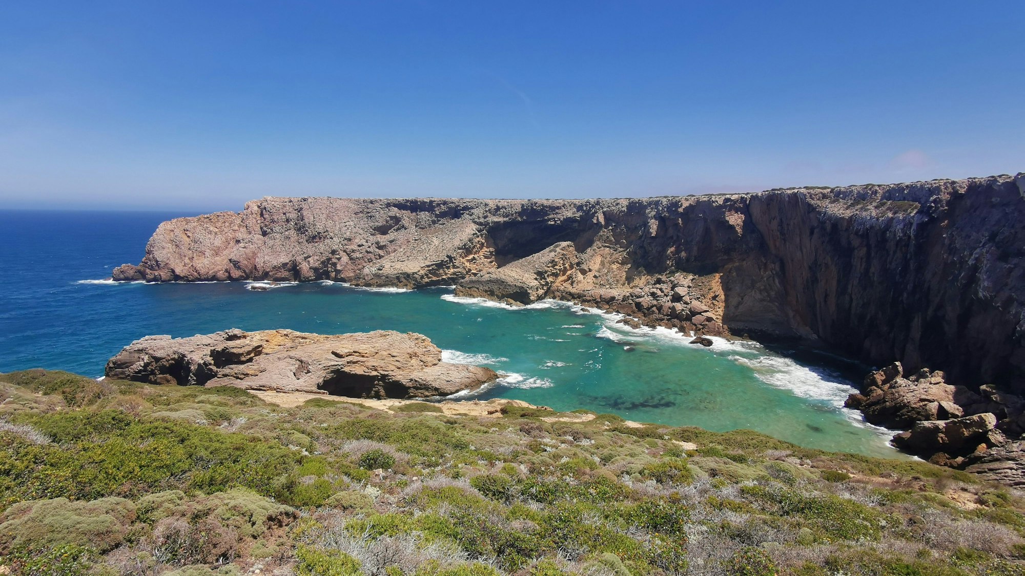Eine Bucht unweit des Cabo de São Vicente (Symbolfoto).
